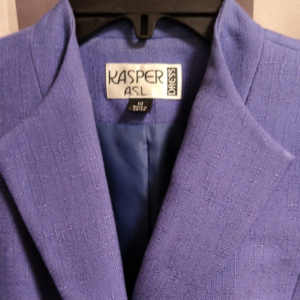 FINAL PRICE Kasper ASL Purple/Lavender 2-pc S/S Skirt Suit w Slit Hem 10